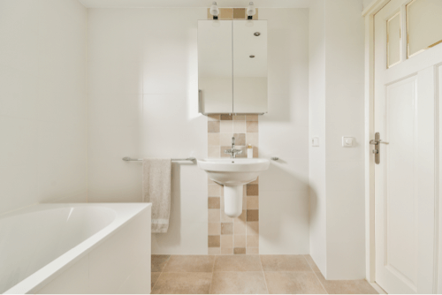 banheiro no porcelanato