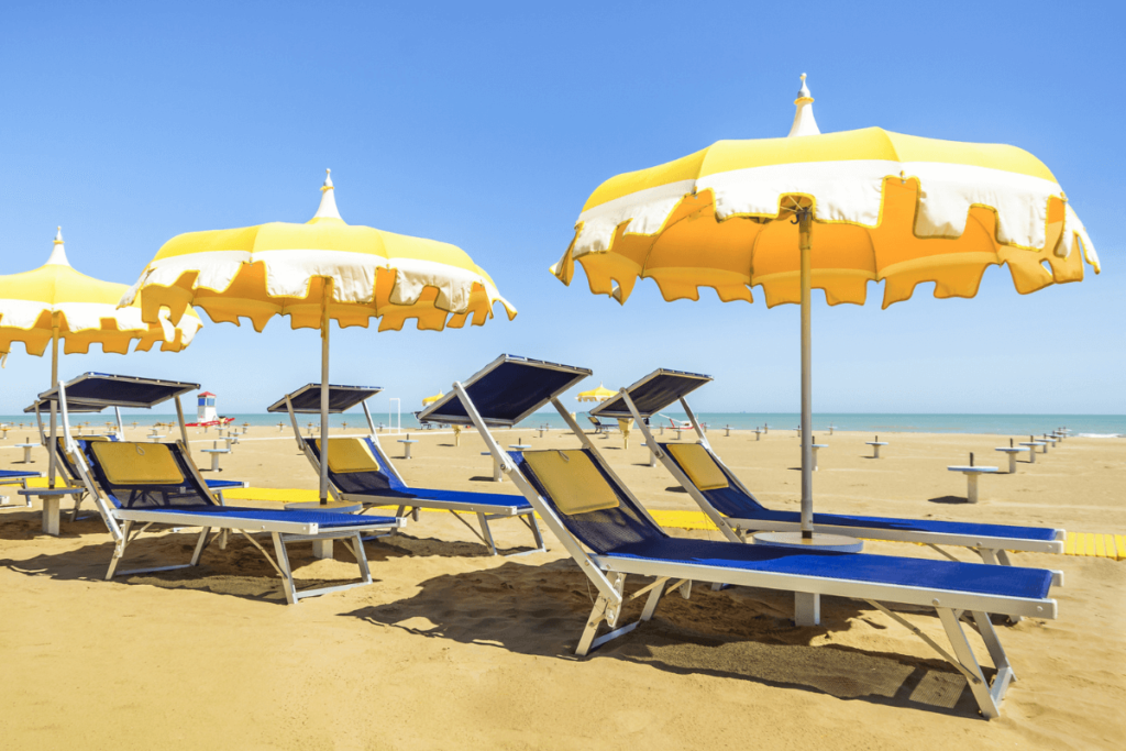 Conheça os 3 tipos de ombrelone e como escolher