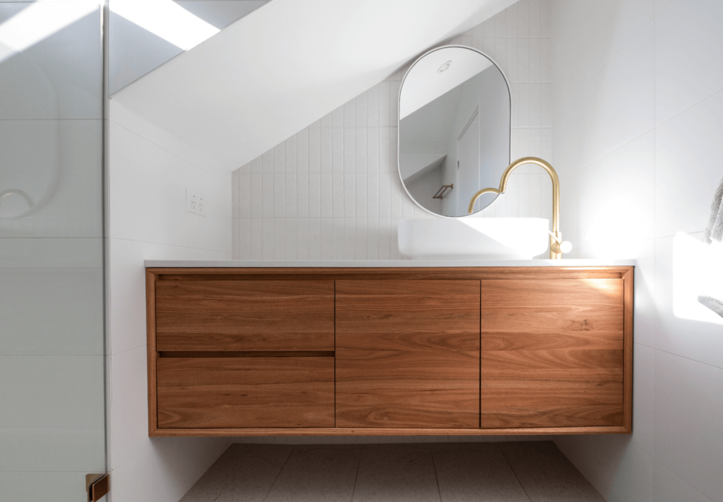 Gabinete de banheiro barato: veja onde encontrar