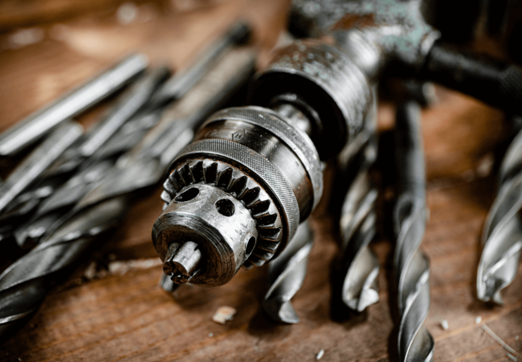 Brocas para furadeira: saiba qual usar para cada material