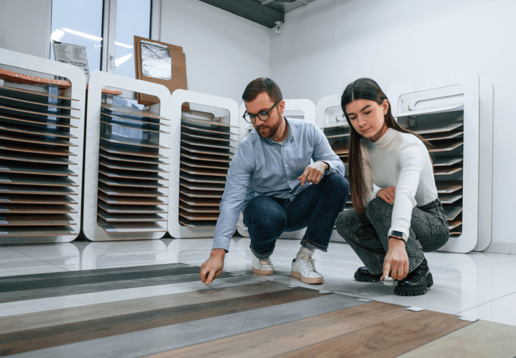 Tipos de piso vinílico: qual o ideal para sua casa?