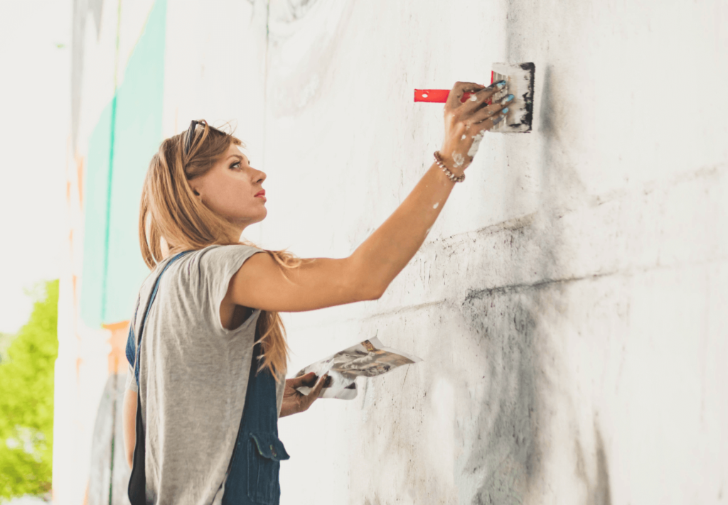 Tinta descascando: como resolver de forma definitiva