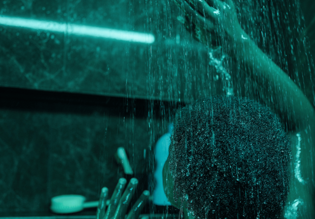 Para que serve o fio verde do chuveiro? Descubra aqui