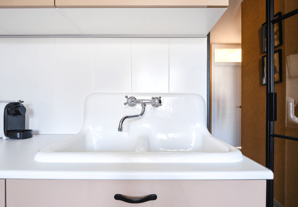 Trocar pia: o que você precisa saber antes de começar