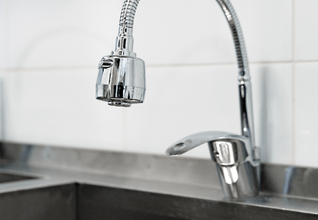 Torneira com filtro: benefícios e como instalar