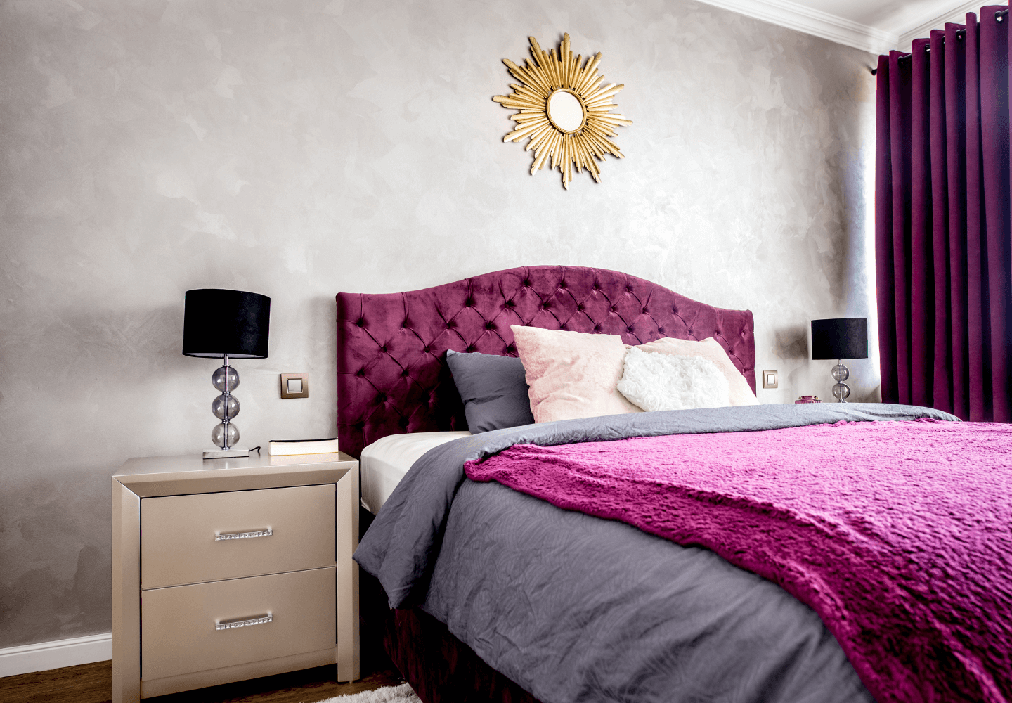 Decidir pintar quarto de casal é uma etapa fundamental para criar um ambiente confortável, equilibrado e adequado ao descanso diário.