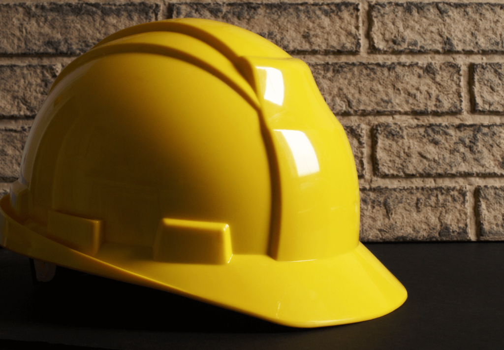 Nesse artigo, veja como funciona o capacete construção civil, quais são os tipos disponíveis e quais normas devem ser atendidas.