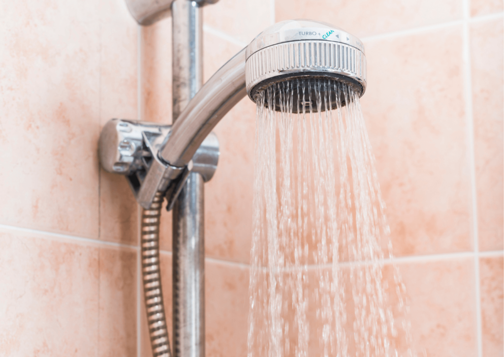 Veja como o pressurizador para chuveiro pode surgir como uma solução eficiente aumentando a pressão da água para um melhor banho.