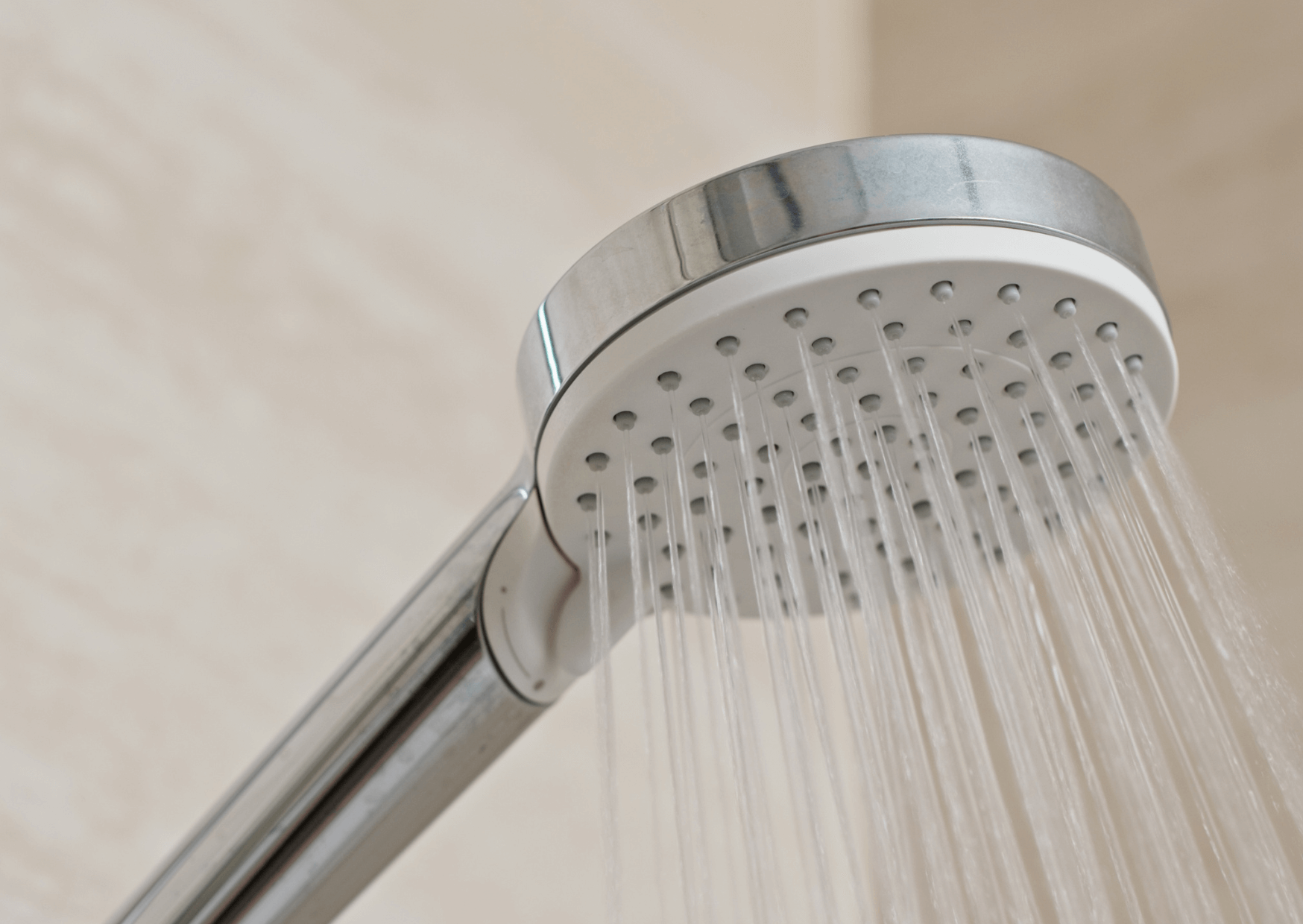 Veja como o pressurizador para chuveiro pode surgir como uma solução eficiente aumentando a pressão da água para um melhor banho.