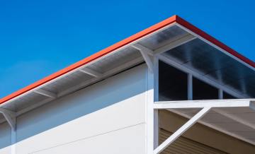 Escolher o telhado para garagem vai muito além da estética. Esse elemento é responsável por proteger veículos contra todo o tipo de danificação