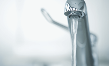 Instalar um aquecedor de torneira pode mudar muito a experiência de uso da água em ambientes como cozinhas, lavabos e áreas de serviço.