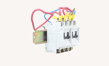 Saber como escolher disjuntor para chuveiro é uma etapa crítica e crucial na instalação elétrica de qualquer residência.