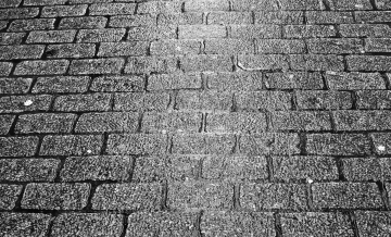 Veja como realizar uma reforma de calçada de certa forma ajuda a restaurar a funcionalidade do espaço e aumentar a durabilidade da estrutura.